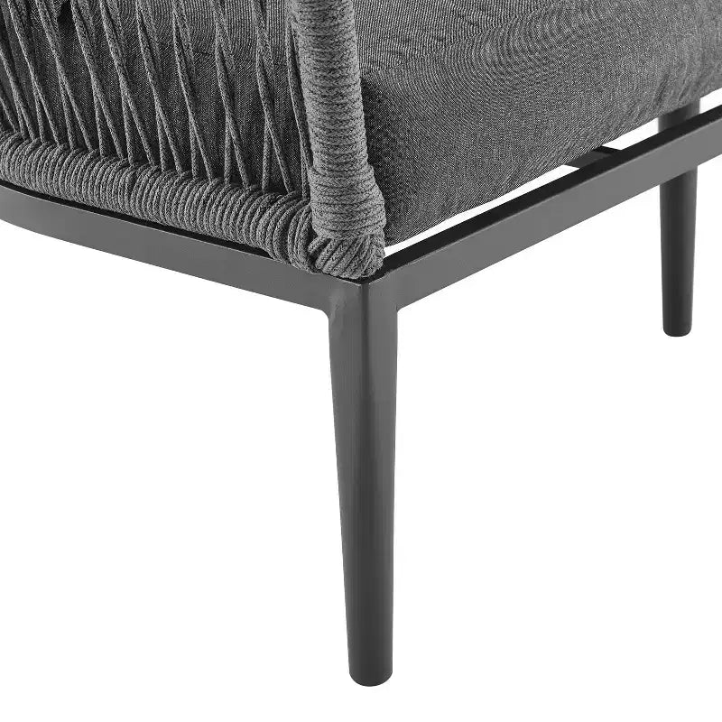 Ensemble de conversation extérieur Dover 2 pièces en corde avec causeuse et table basse - Charbon/Noir mat - Crosley : Cadre en acier, résistant aux UV