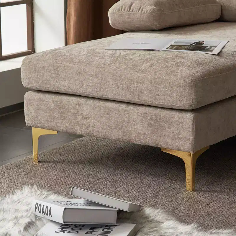 Karl Home | Canapé d'angle en U 3 places en chenille avec accoudoirs à plateau-coussin, 279,4 cm de large, beige