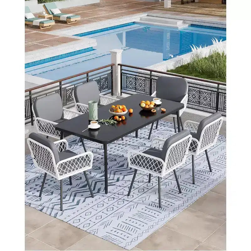 Ensemble de salle à manger d'extérieur 7 pièces pour 6 personnes, table en verre trempé de 150 cm avec cadre métallique et 6 chaises en rotin, mobilier de patio pour jardin, arrière-cour, bord de piscine