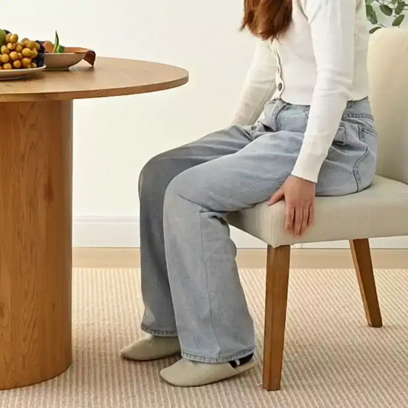 Ensemble table à manger ronde 5 pièces et 4 chaises rembourrées, ensemble de table à piédestal en bois moderne pour cuisine, coin petit-déjeuner ou salle à manger-Panipeachy