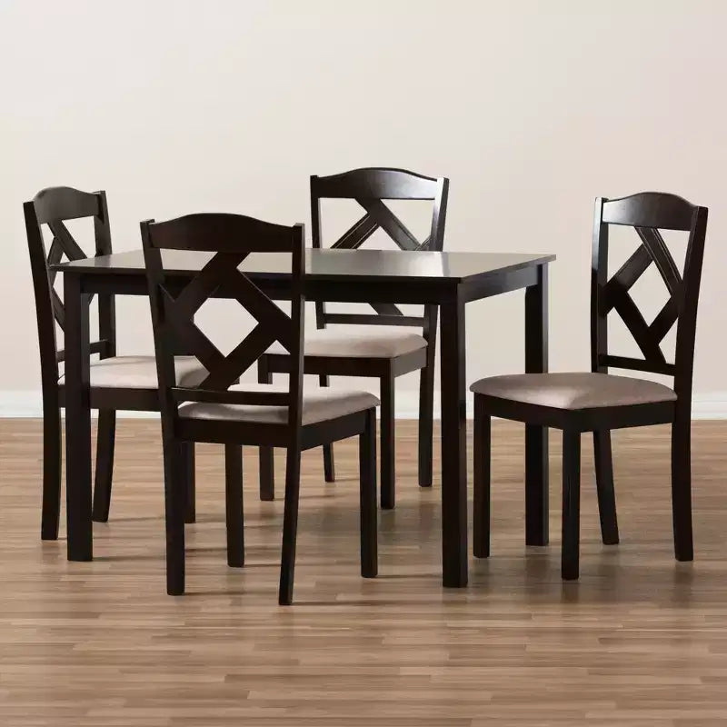 Ensemble de salle à manger Ruth 5 pièces, rembourré en tissu de style moderne et contemporain, finition marron foncé/beige - Baxton Studio : Table rectangulaire, Chaises en polyester