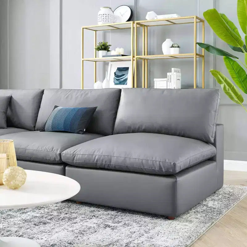 Ensemble de canapé d'angle en cuir végétalien 5 places rembourré en duvet Commix gris – Modway : Confort moelleux, mobilier de maison moderne