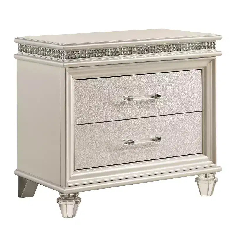 Ensemble de chambre en granit 3 pièces California King avec table de chevet et commode Blanc perle - HOMES: Inside + Out