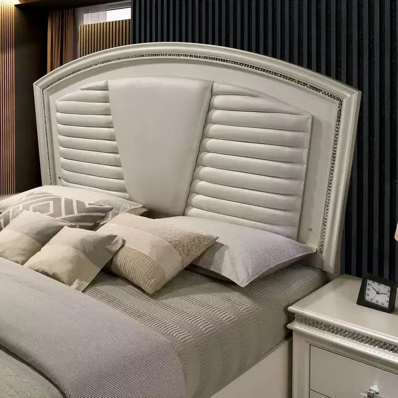 Ensemble de chambre en granit 3 pièces California King avec table de chevet et commode Blanc perle - HOMES: Inside + Out