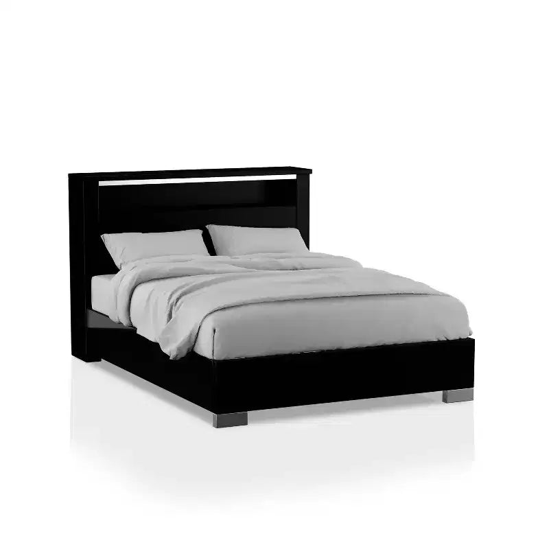 Ensemble de chambre Queen 3 pièces Shorehaven avec 2 tables de chevet Noir/Chrome - miBasics : Meubles modernes, Étagère avec port USB
