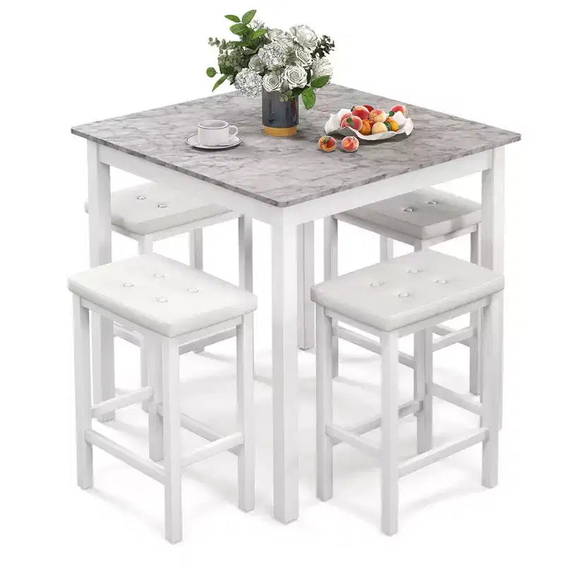 Costway Ensemble de Table de Bar 5 Pièces, Table à Manger Carrée et 4 Tabourets de Bar Rembourrés en Cuir PVC Marron/Blanc