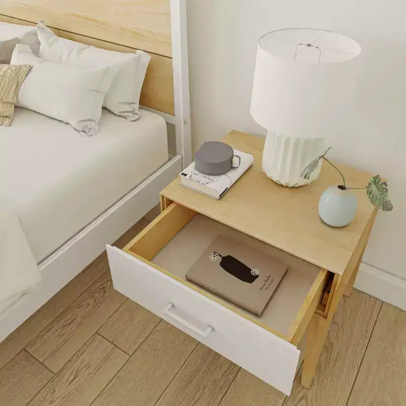Ensemble de chambre double en bois massif Plank+Beam avec 2 tables de chevet, blanc/bouleau