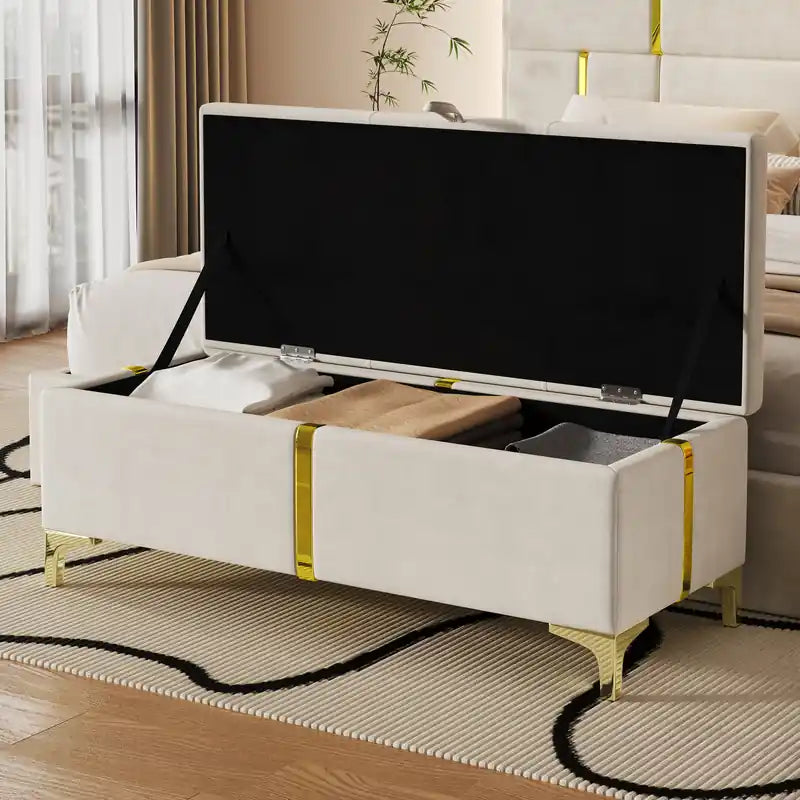 Banc de rangement ottoman en velours doux avec pieds en métal