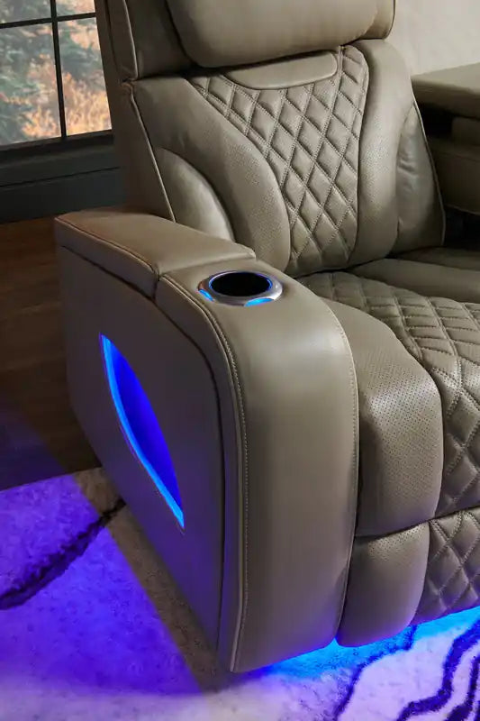 Causeuse inclinable électrique de massage en cuir véritable 74 avec appuie-tête électriques et accoudoirs de rangement