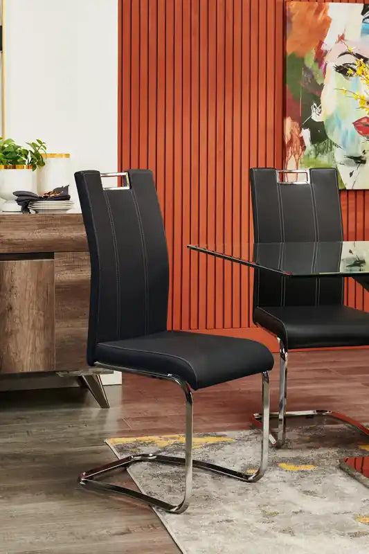 Chaise de salle à manger en similicuir